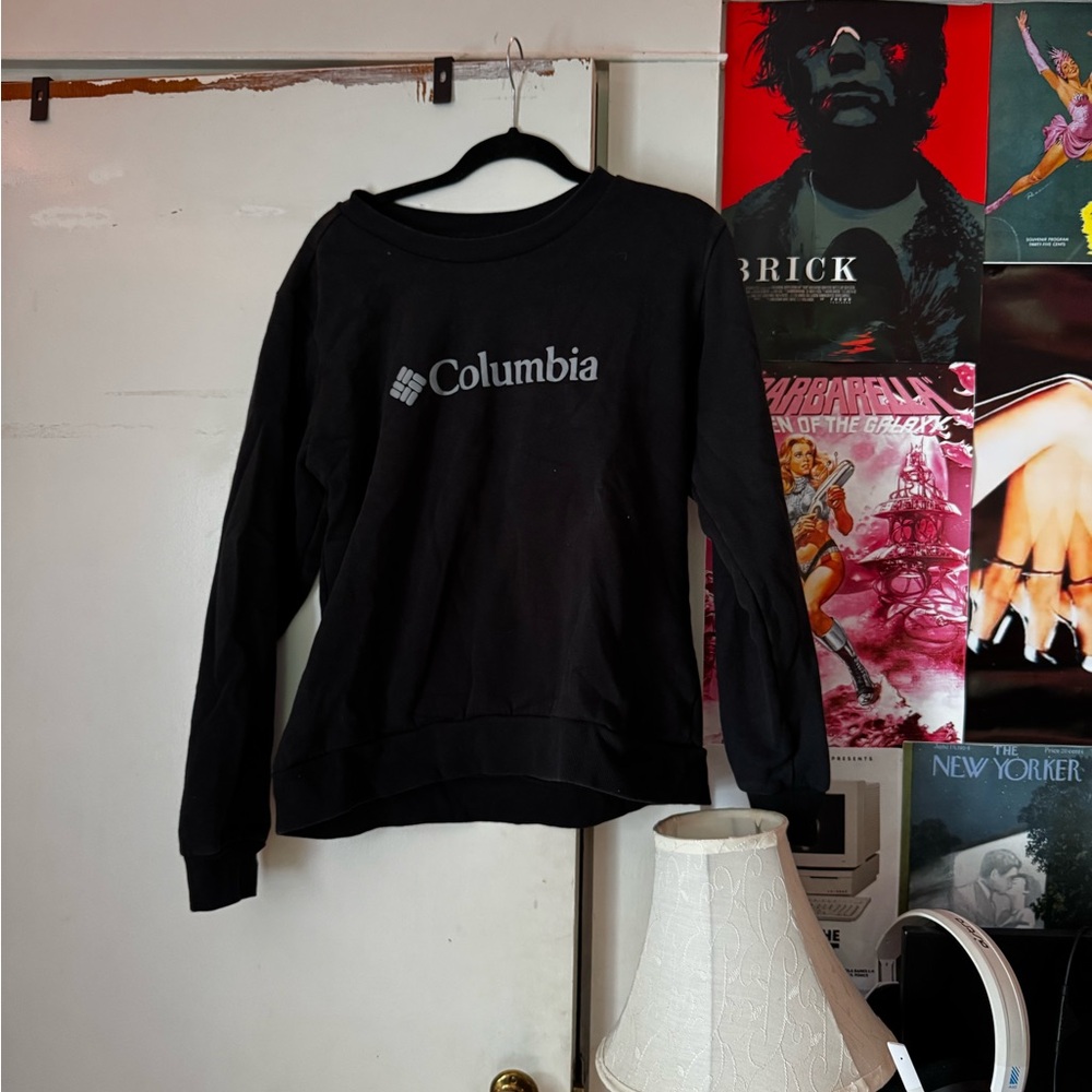 Columbia Black Crewneck Sweatshirt